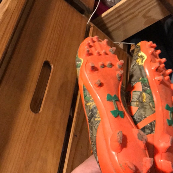 Under armor cleats - Picture 2 of 2